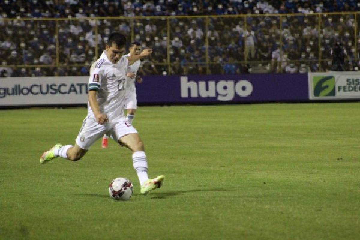 ¡Los 'jeques' y el mensaje a Bukele! Las postales de El Salvador vs. México en el Cuscatlán