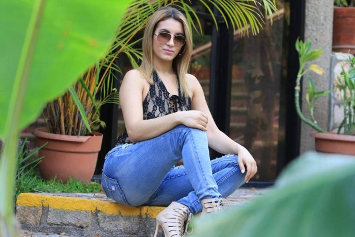 Ella es Roxana Kafati, la bella pareja de jugador del Juticalpa FC