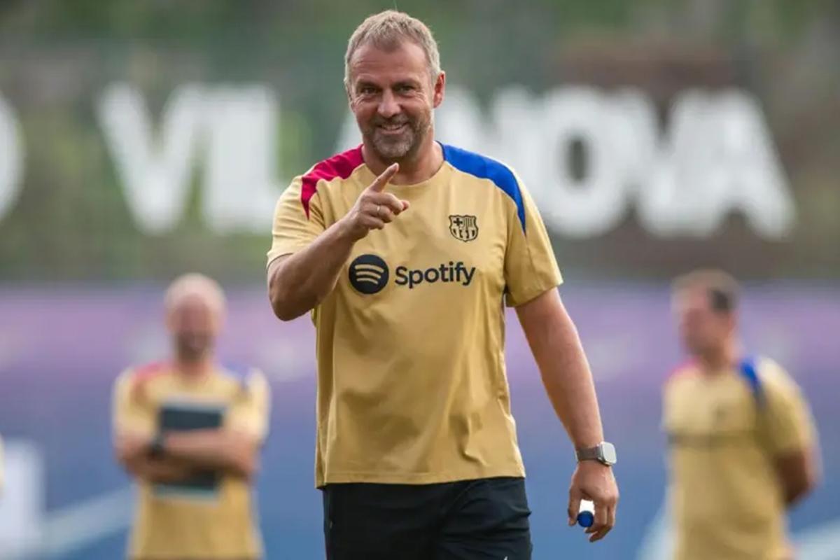 Hansi Flick se ilusiona: ¡volvió a los entrenamientos del Barcelona tras 298 días de baja!