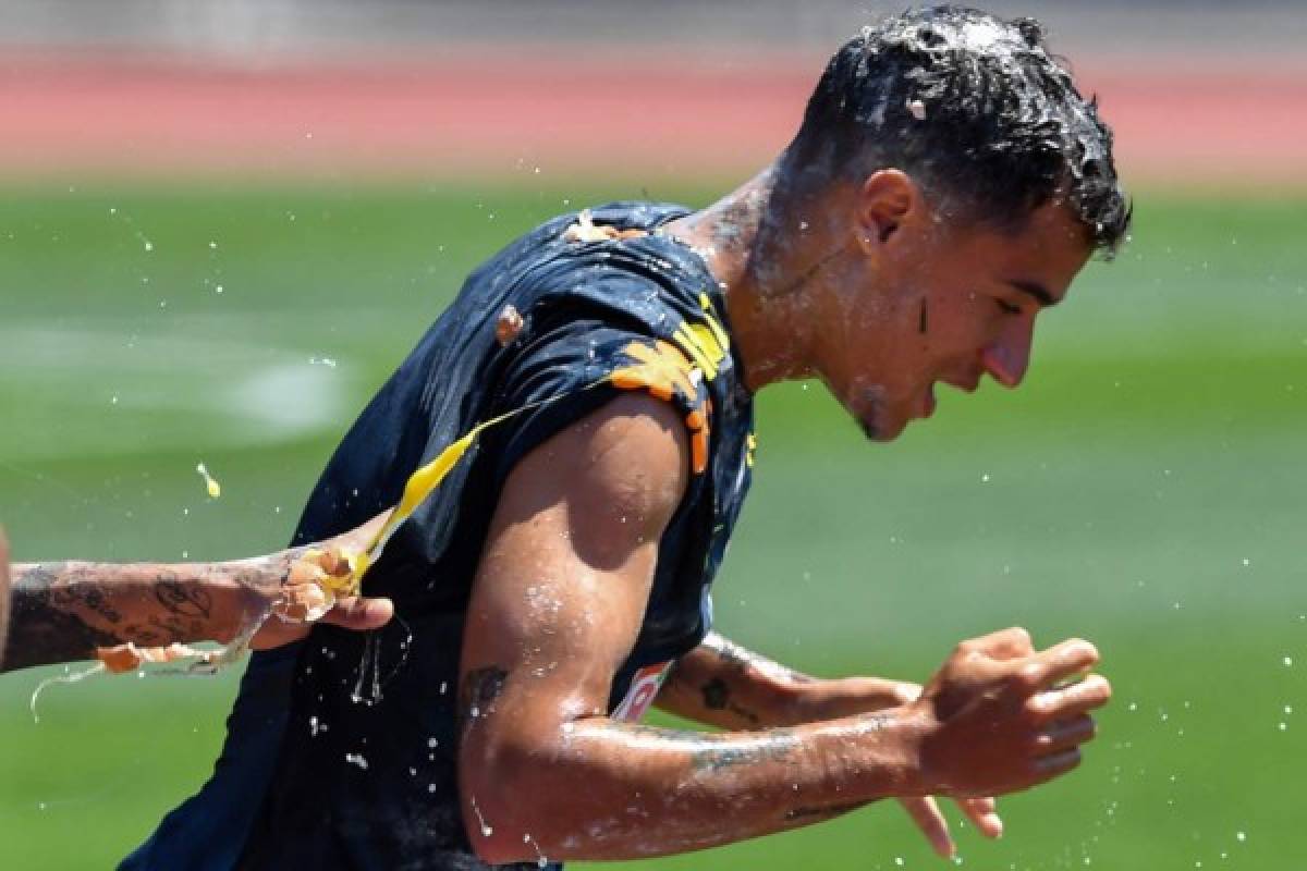 El ataque con huevos de Neymar a Coutinho en el entrenamiento de Brasil en Rusia