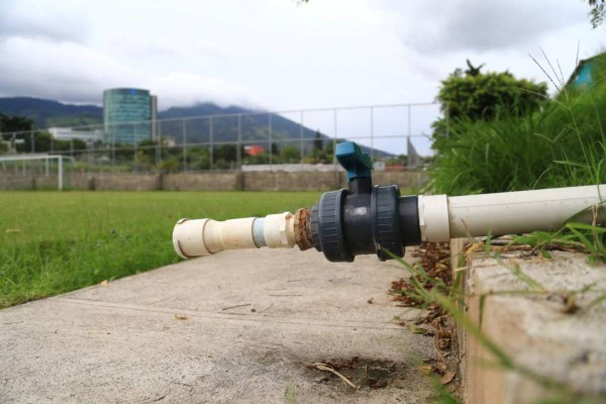 Conoce el búnker de trabajo de Ramón Maradiaga en El Salvador