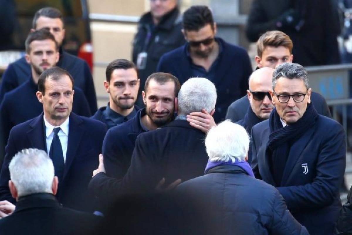 Las tristes imágenes del funeral de Davide Astori