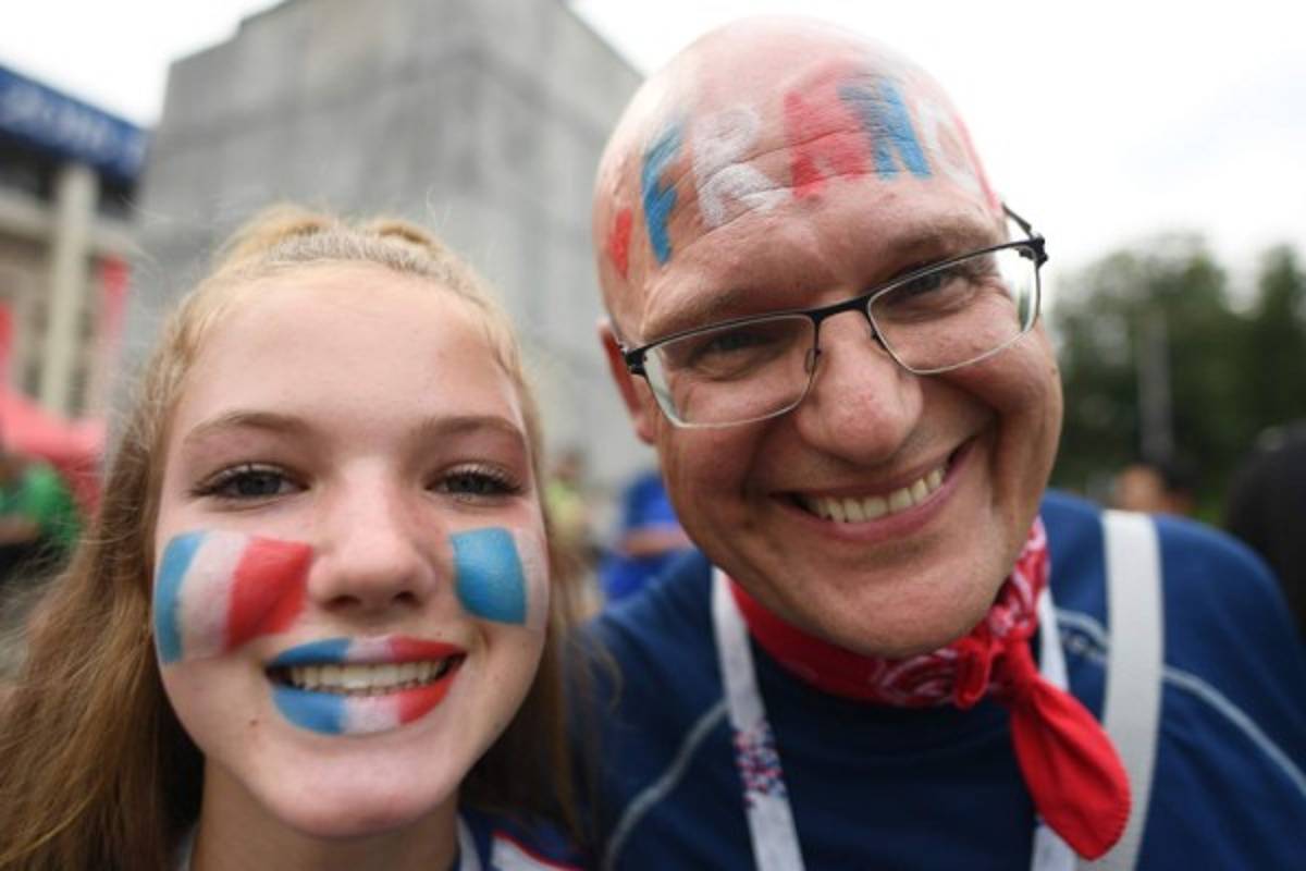 ¡AMBIENTAZO! Así se vive la previa de la final del Mundial Francia-Croacia