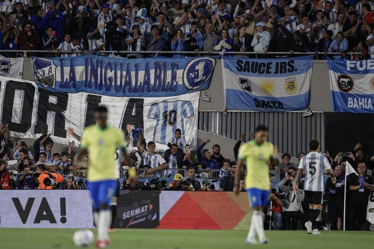Paredes se burló de Rodrygo en la paliza de Argentina a Brasil, la bronca con Raphinha y Vinicius también se calentó