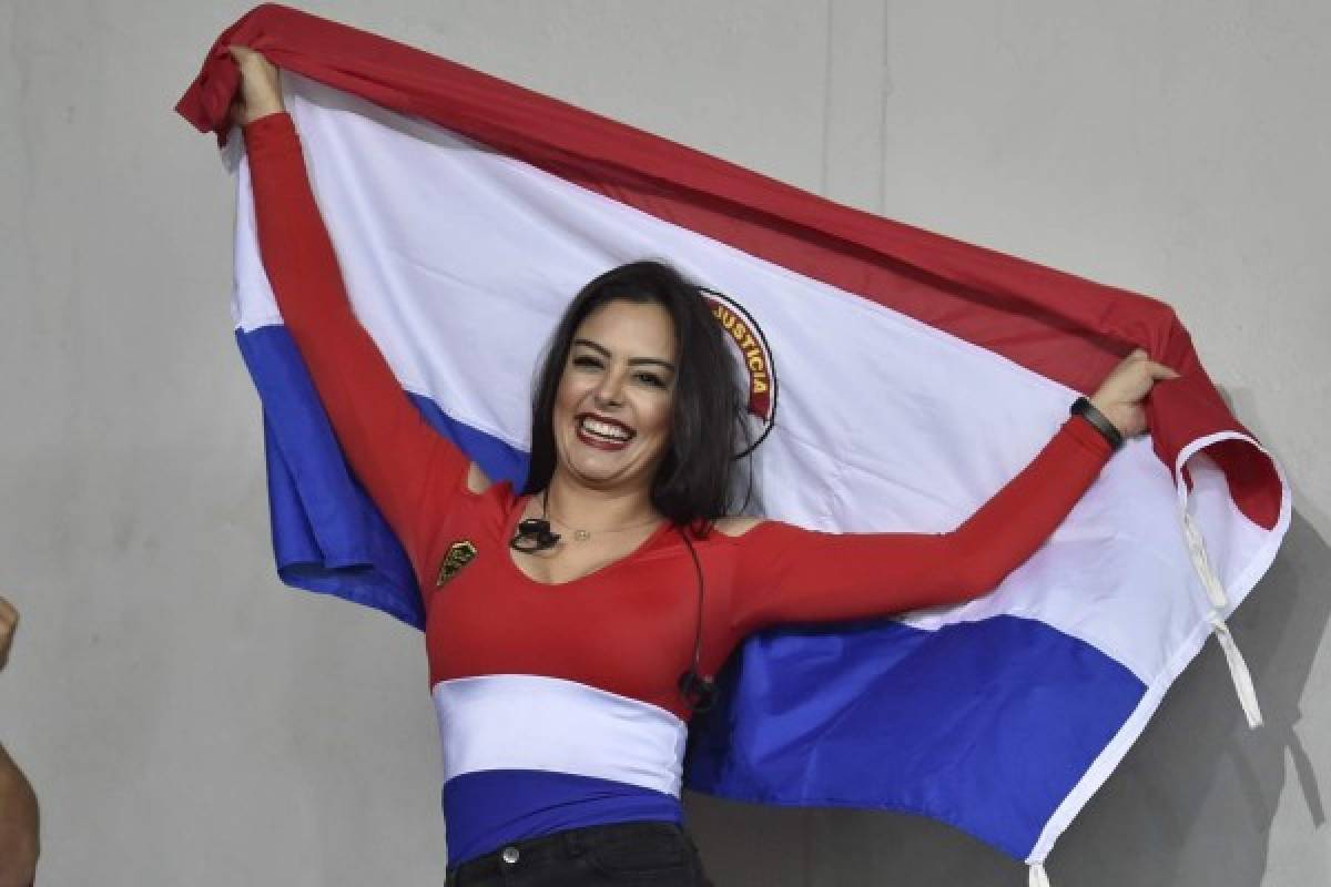 ¡HERMOSA! Larissa Riquelme se roba el show en el Argentina-Paraguay de la Copa América  