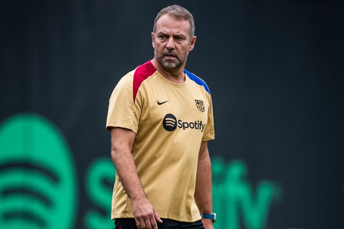 Hansi Flick recibe otro golpe: se volvió a lesionar y Barcelona confirmó tres semanas de baja