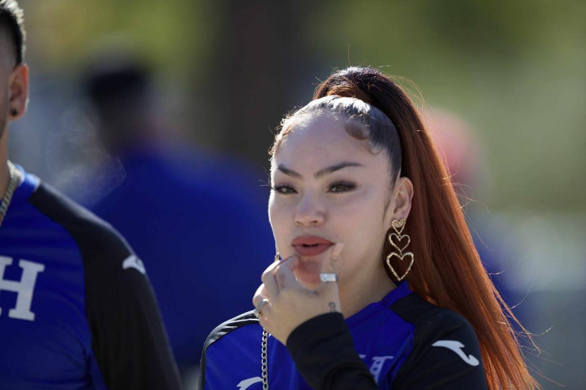 ¡Imponentes catrachas! Bellas hondureñas se hacen sentir apoyando en Copa Oro contra Curazao