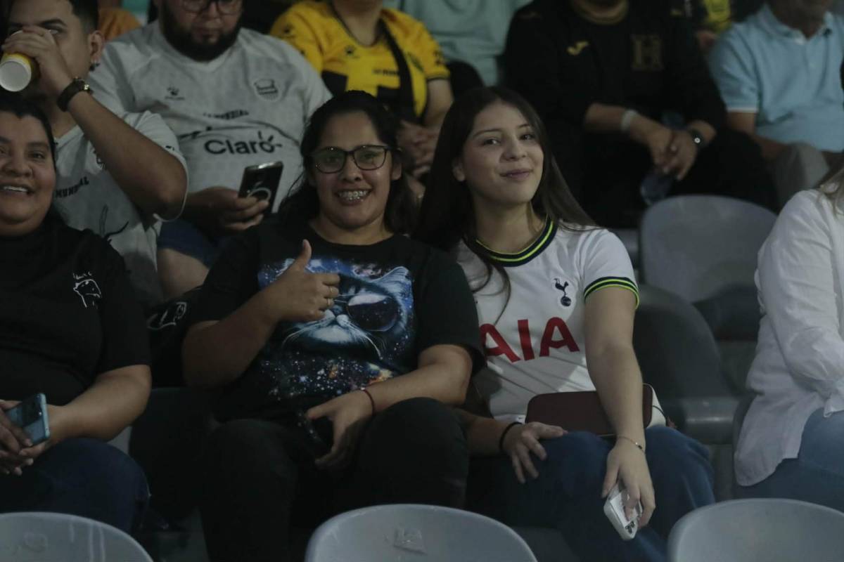 ¡Son y Lloris le cumplen a aficionados! Surcoreanos llegan al Morazán para ver el Real España vs LAFC