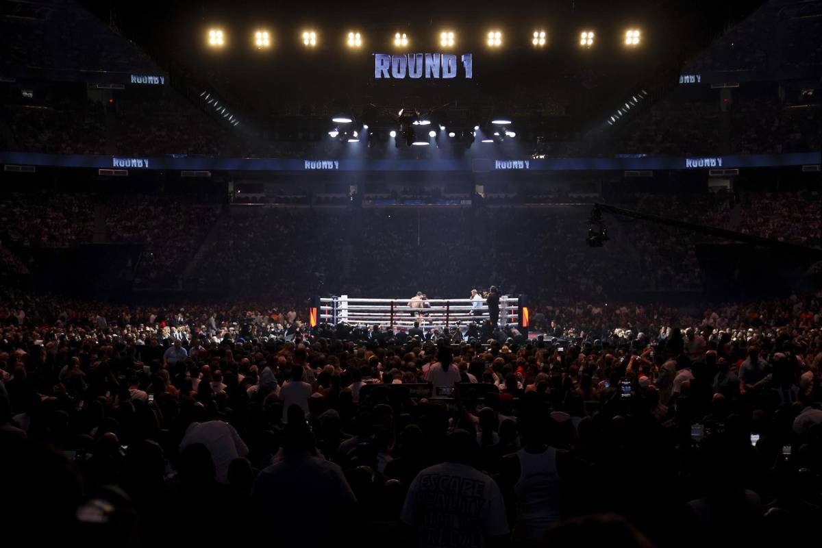 'Canelo' Álvarez fue humillado en Las Vegas, las celebridades presentes y, ¿por qué Crawford devolvió los cinturones?