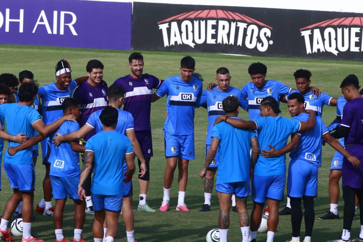 Diego regresa y dos hermosas periodistas roban miradas en el entreno de Real Estelí