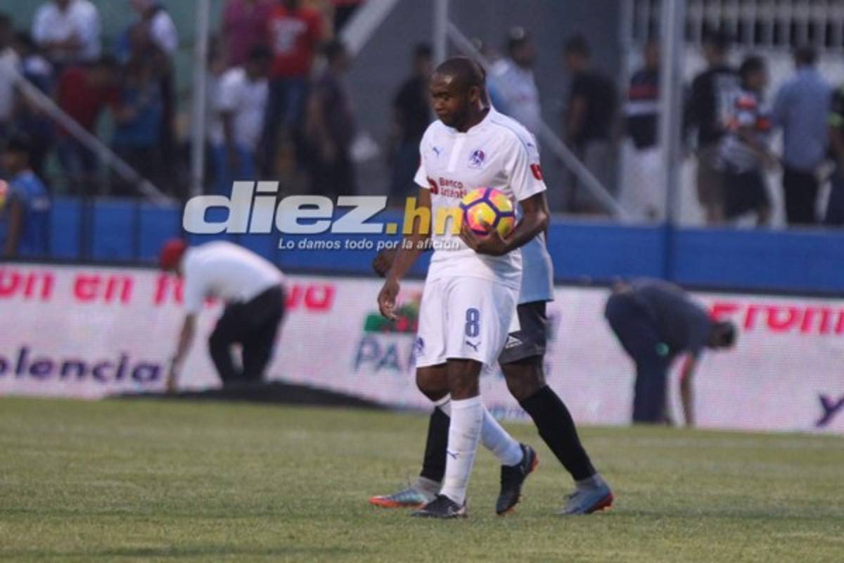 CURIOSO: El regreso de Wilson Palacios y los rostros tristes en Platense