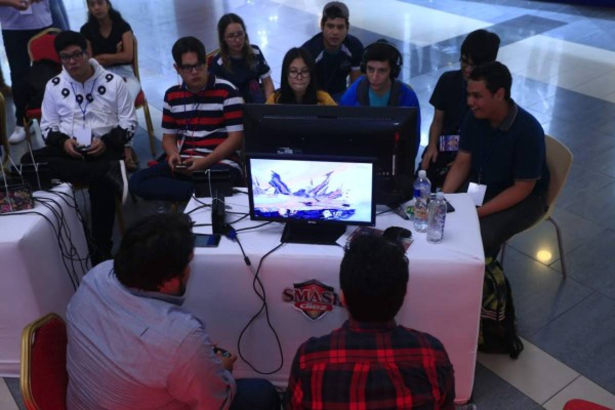 ¡Una locura! Así se vivió el torneo SMASH de DIEZ en Galerías del Valle