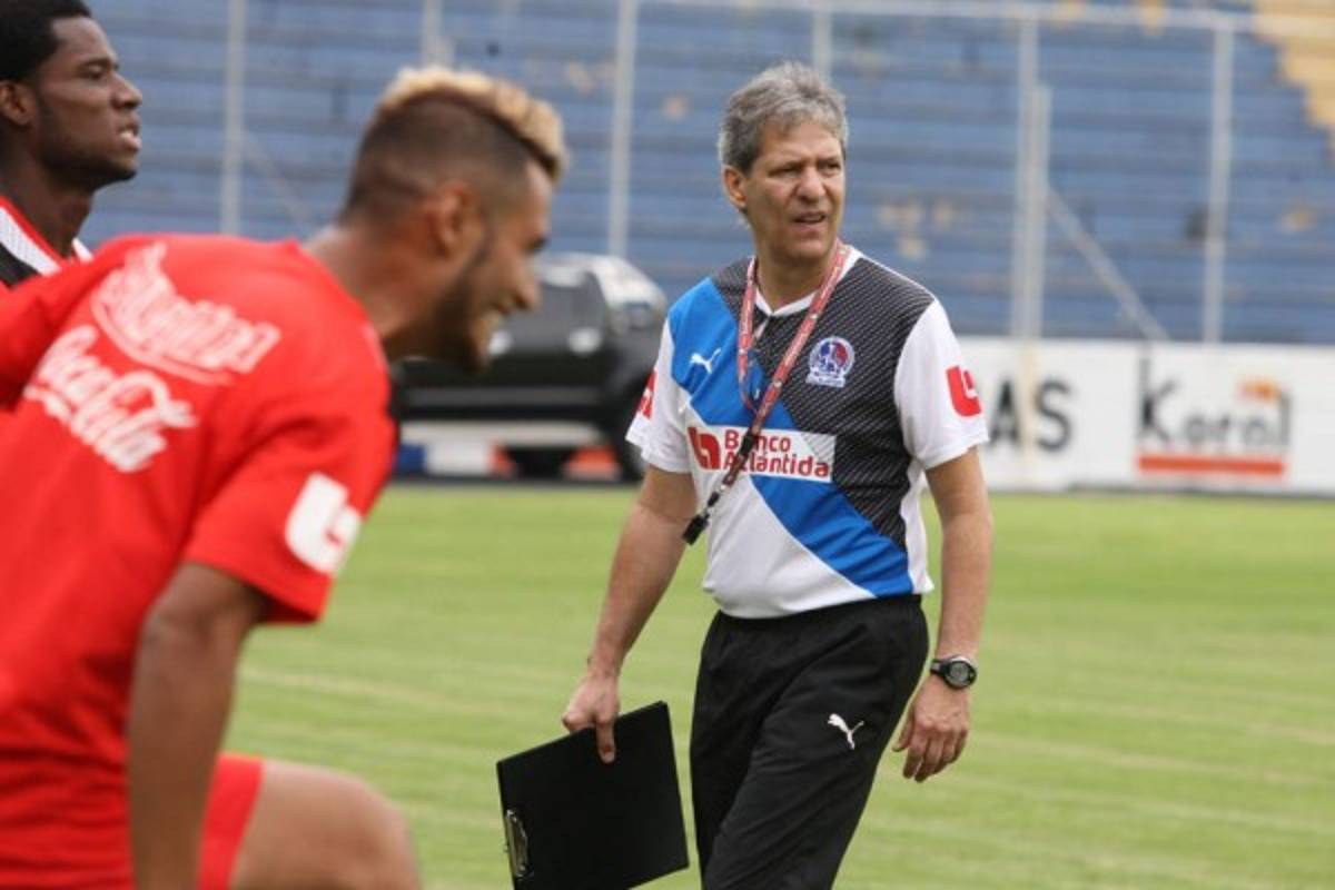 Las mejores imágenes del arranque de la era Restrepo en Olimpia