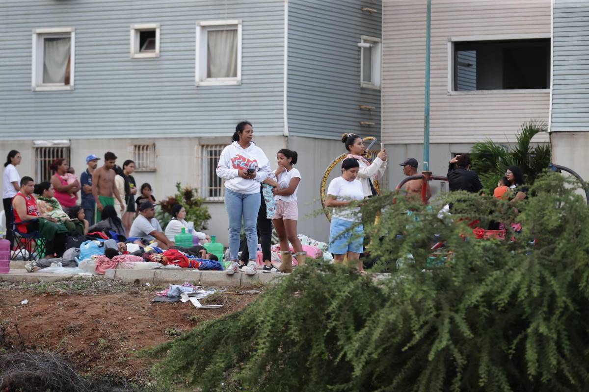 Edificios caídos y gente en la calle: así es la destrucción luego del terremoto en Venezuela