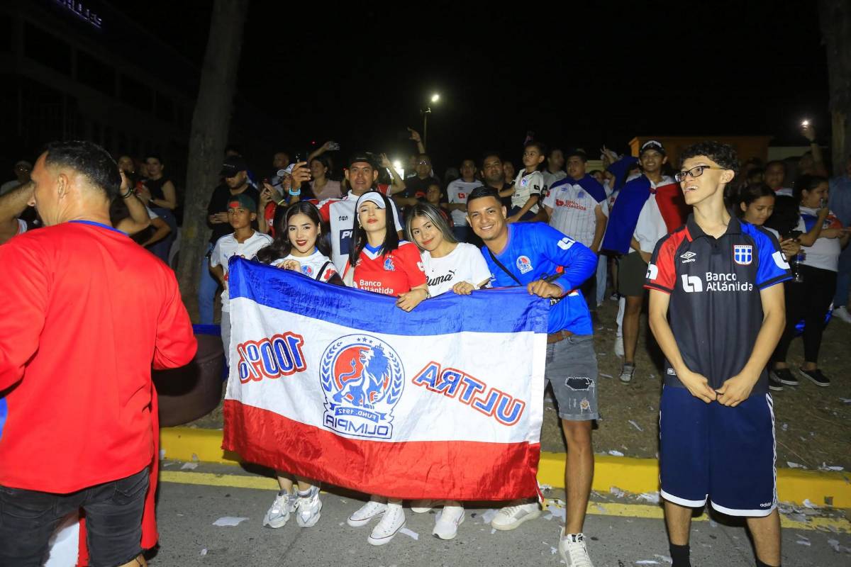¡Fiesta por la 39! Aficionados del Olimpia celebran por toda Honduras el título del torneo Clausura
