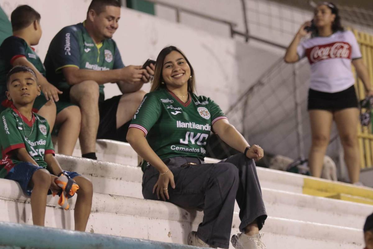 Le gritó con todo a su exequipo, noble causa de la Liga Hondubet y aficionadas de Marathón causaron furor en el estadio Olímpico