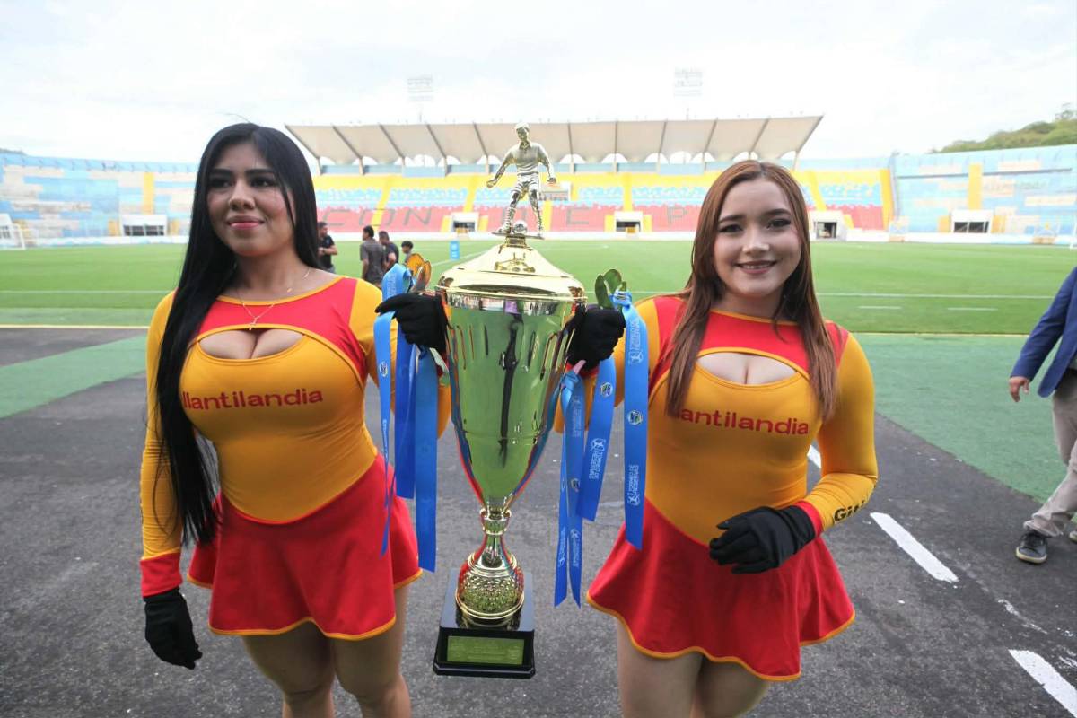Imágenes: Olimpia celebró su título 11 en reservas y una leyenda los acompañó