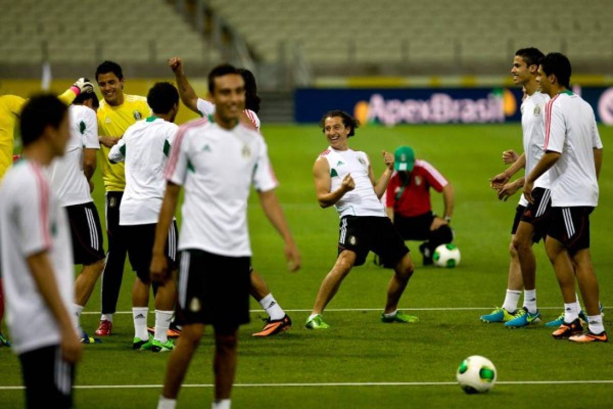 Las escándalos más sonados de la Selección de México con prostitutas ¡y hasta un travesti!