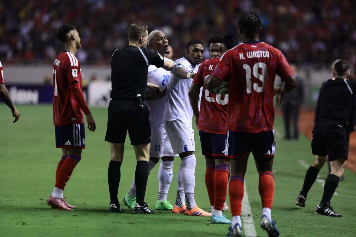 Tras fracasar con Honduras para ir al Mundial 2026, varios jugadores anuncian su retiro oficial de la 'H': Es mi último...