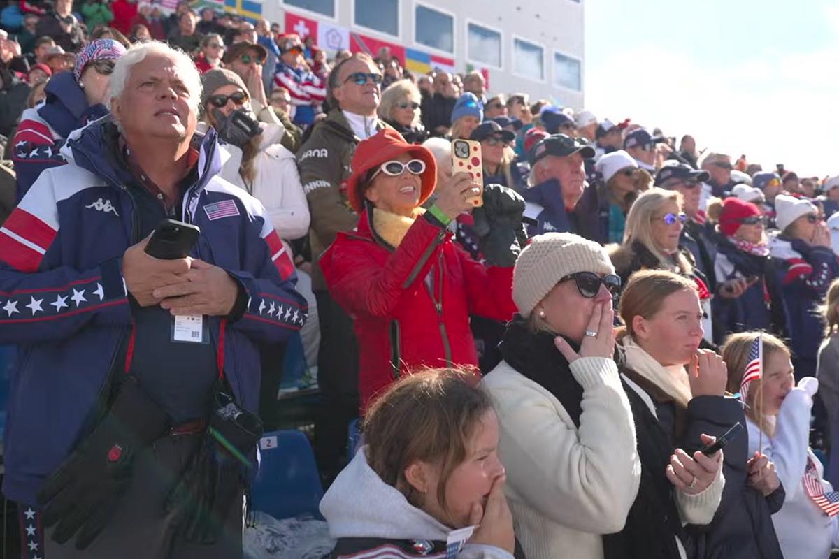 Drama en los Juegos Olímpicos: compitió con ligamentos rotos, sufre terrible caída y es retirada en helicóptero