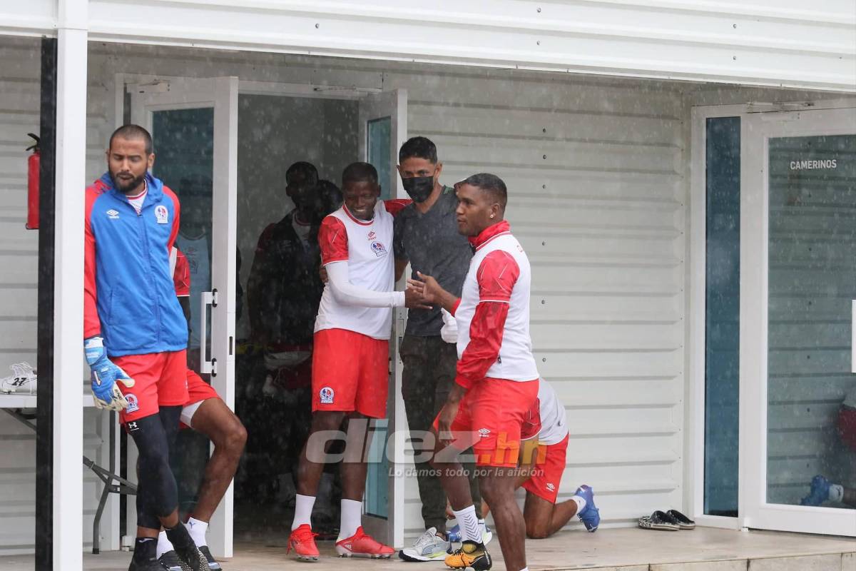 El ‘militar’ Beckeles y la gran sorpresa: así fue el regreso y el primer entrenamiento de Pedro Troglio con el Olimpia