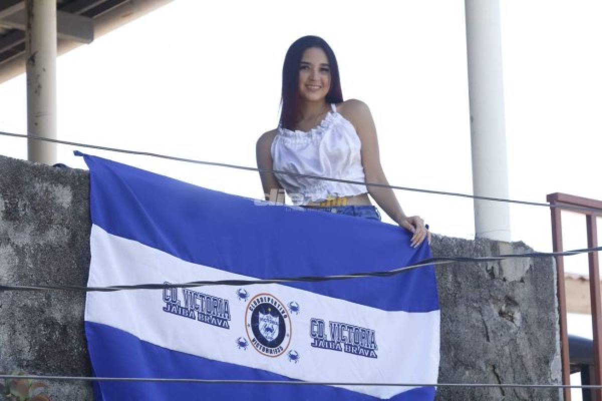 ¡Llenazo y belleza en La Ceiba! Victoria inunda de aficionados su sede en la final ante Génesis