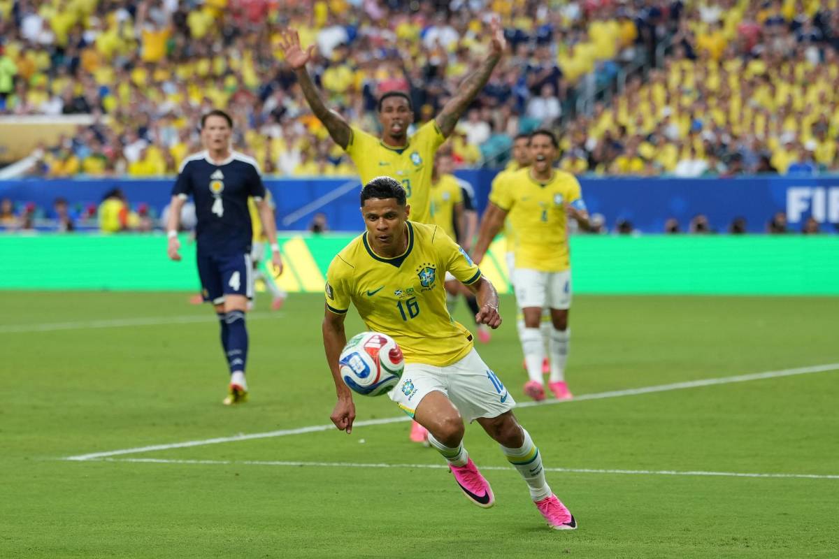 ¿Juegan Neymar y Raphinha? Ancelotti y el 11 de Brasil frente a Japón en 16avos