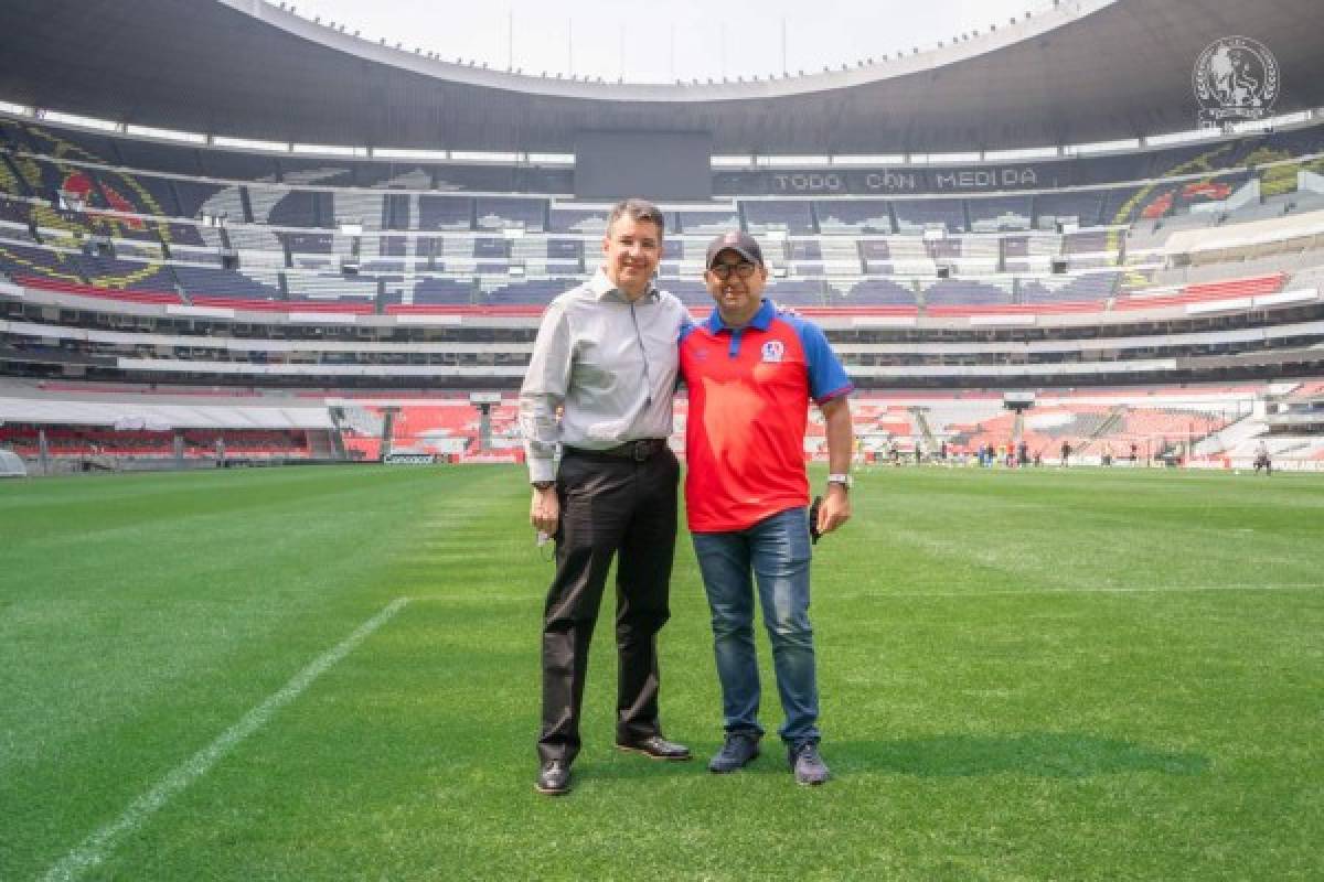 Las postales de Olimpia en el mítico Azteca: Así se preparó para bajarse al América