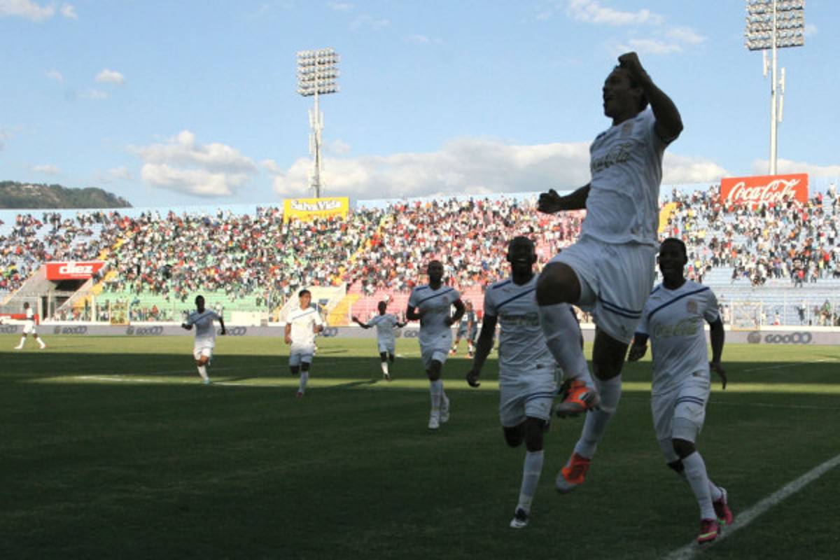 Olimpia se quedó con el clásico capitalino