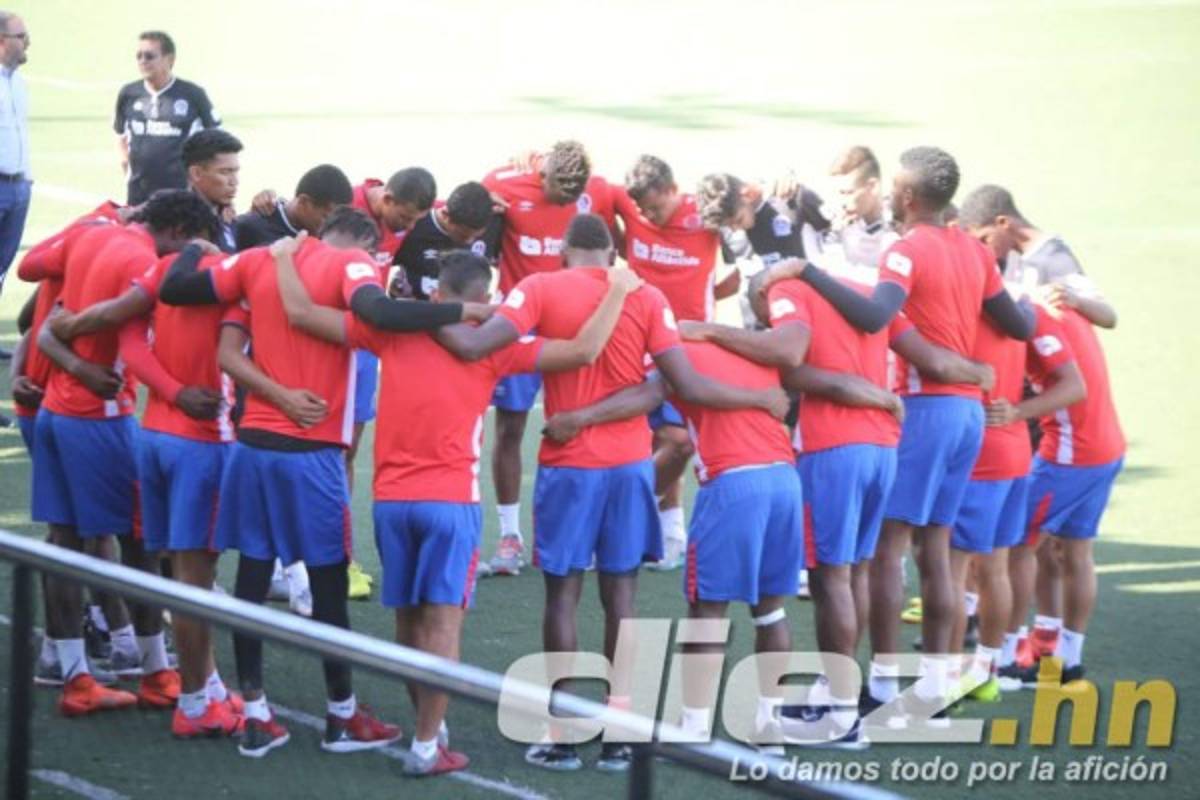 FOTOS: Tres caras nuevas en Olimpia, una renovación y descartan a un exReal España