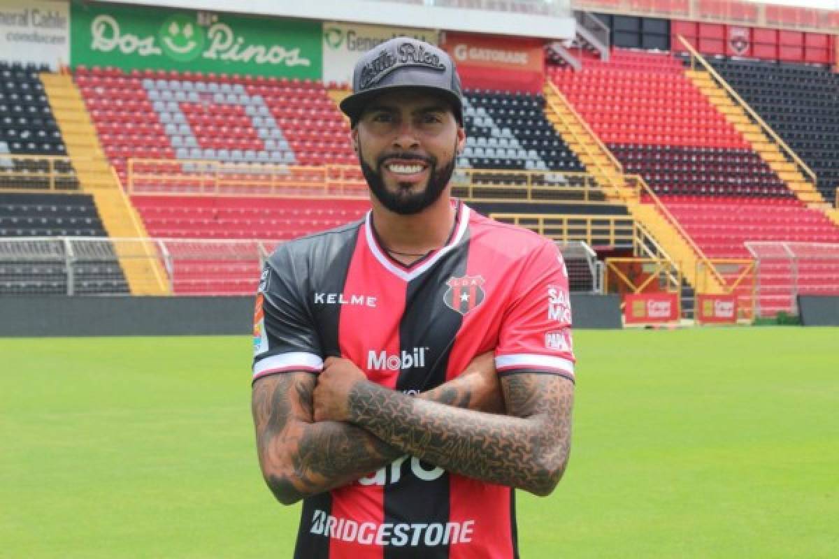 Mercado Centroamericano: Panameño en la mira del PSG y regresa legionario a El Salvador