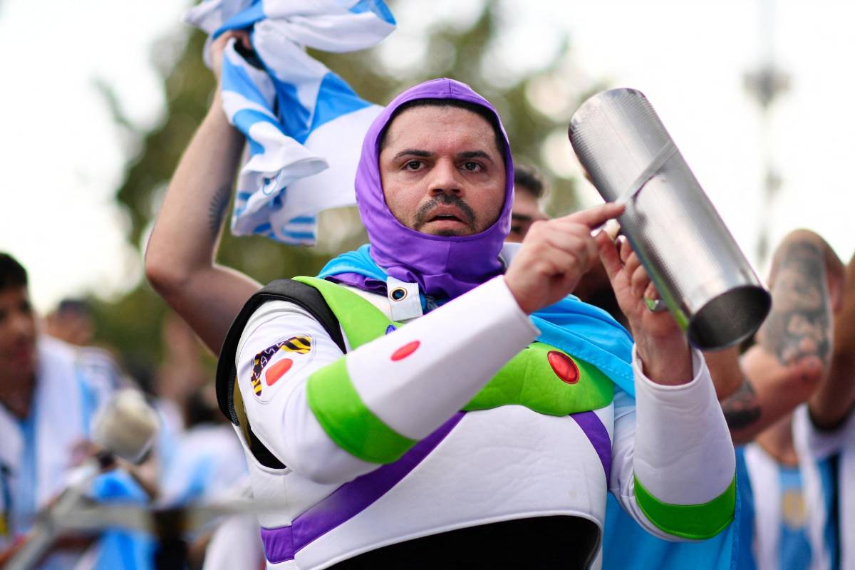 Copa América: la fiesta de la afición de Argentina para el duelo con Ecuador y Antonela Rocuzzo se roba las miradas