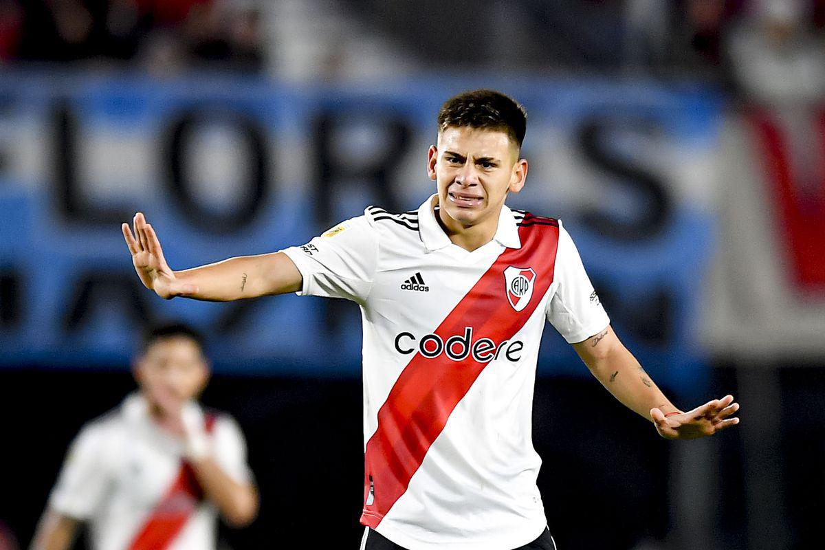 PSG cierra dos fichajes y sorpresa con Mbappé; Barcelona tiene a su flamante refuerzo y el jugador que regresa