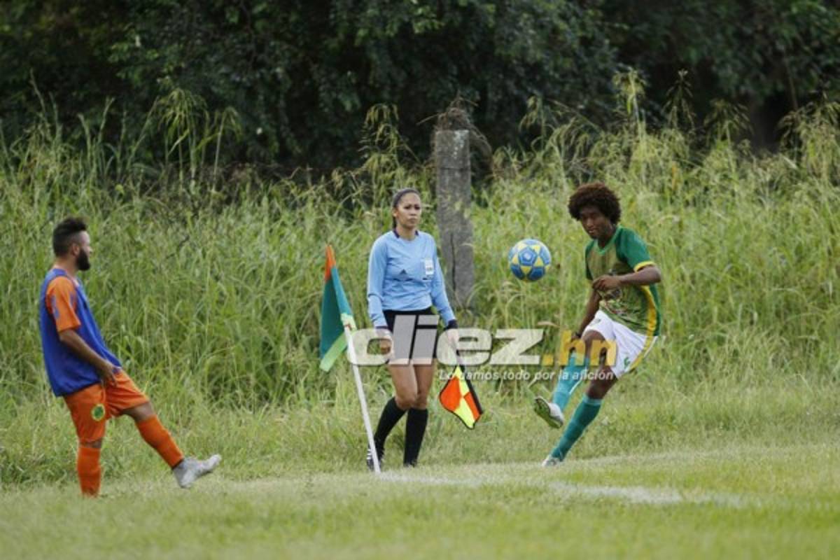 La otra cara de La Lima: El 'estadio' Milton Flores y su total abandono