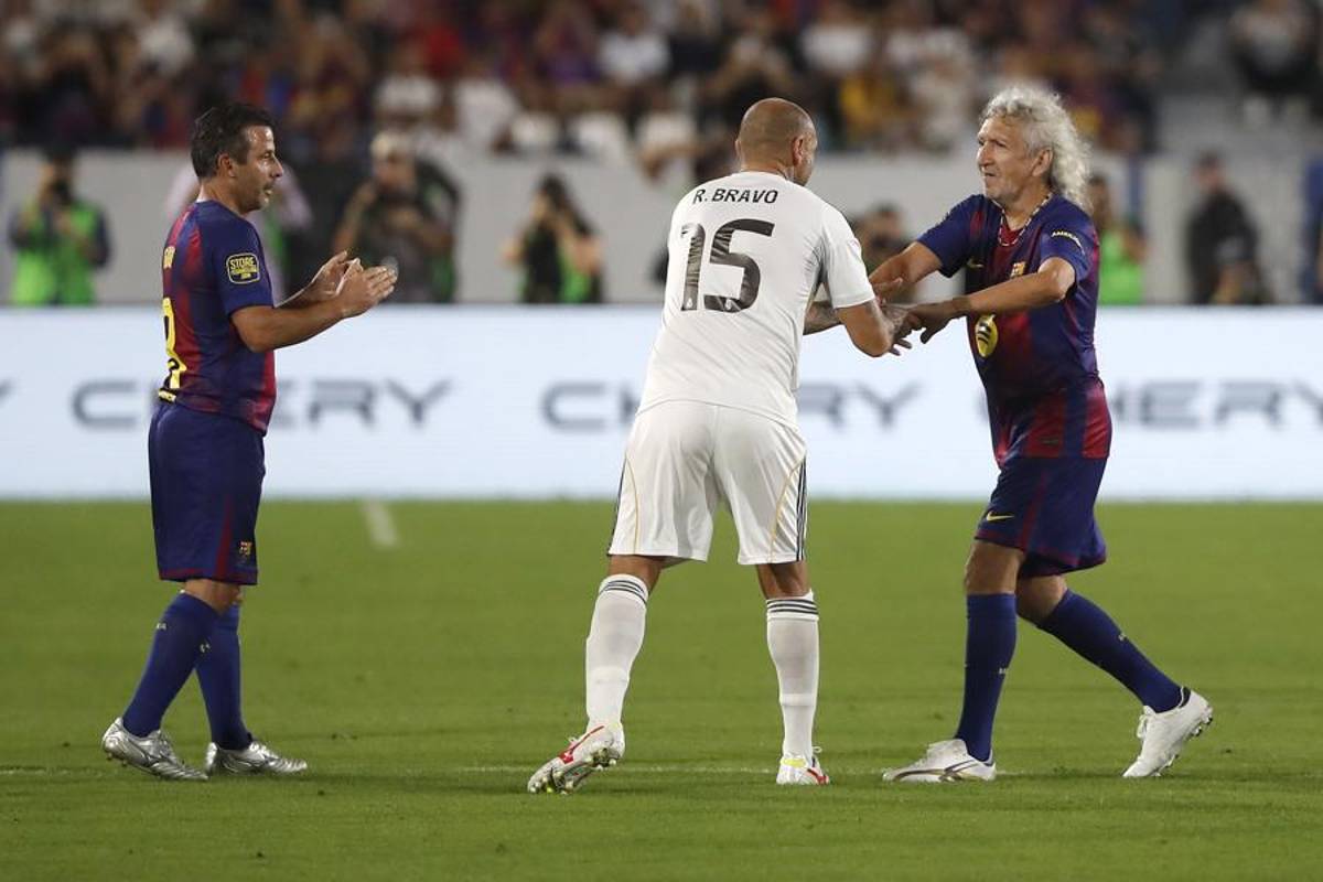 Así se vivió el partido de leyendas de Barcelona y Real Madrid en El Salvador: Yo pensé que estaba en Brasil
