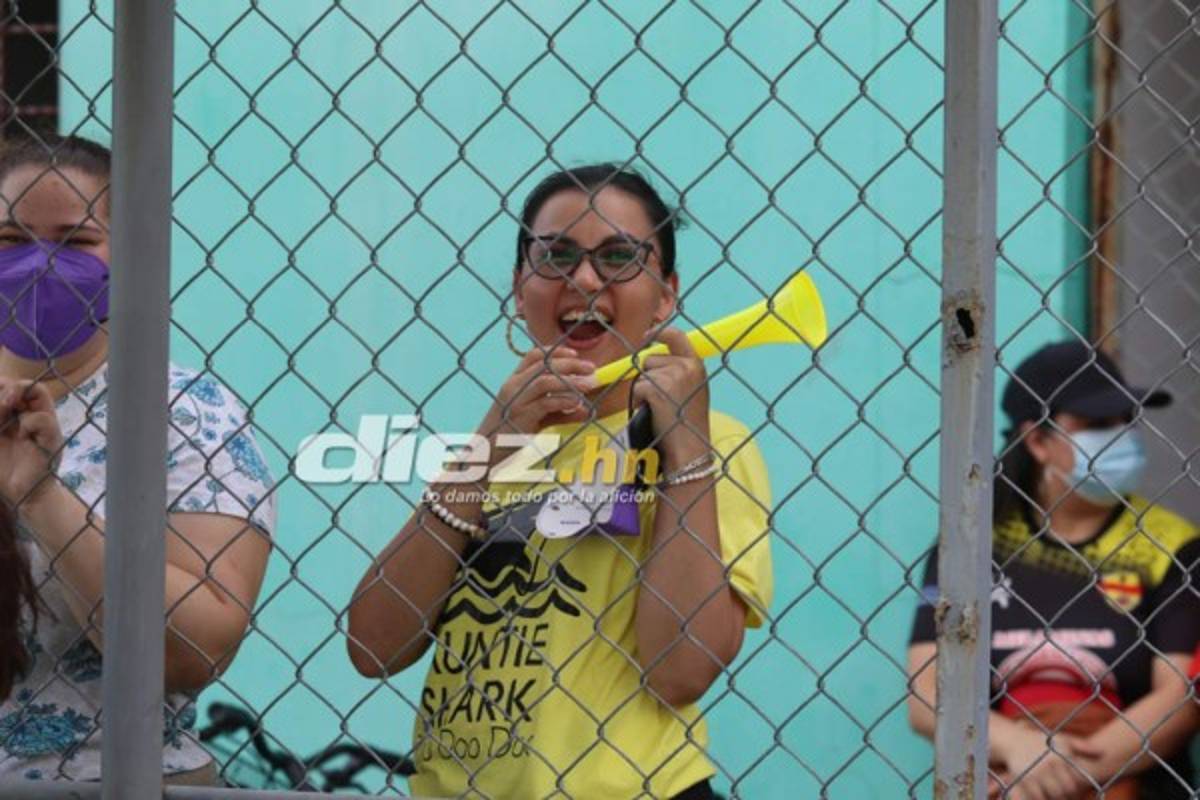 ¡Afición en los muros y fiesta! Las postales que dejó Génesis vs. Victoria en la ida de final del Ascenso