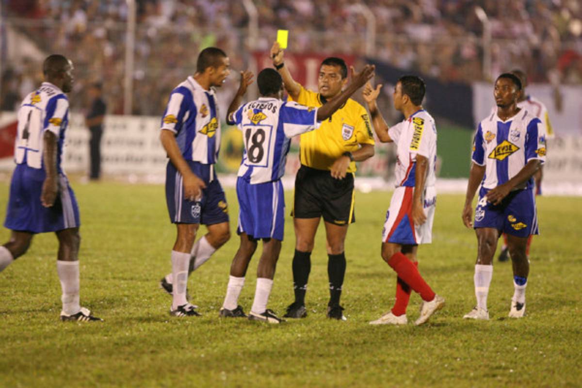 La última final entre Olimpia y Victoria que terminó con polémica.