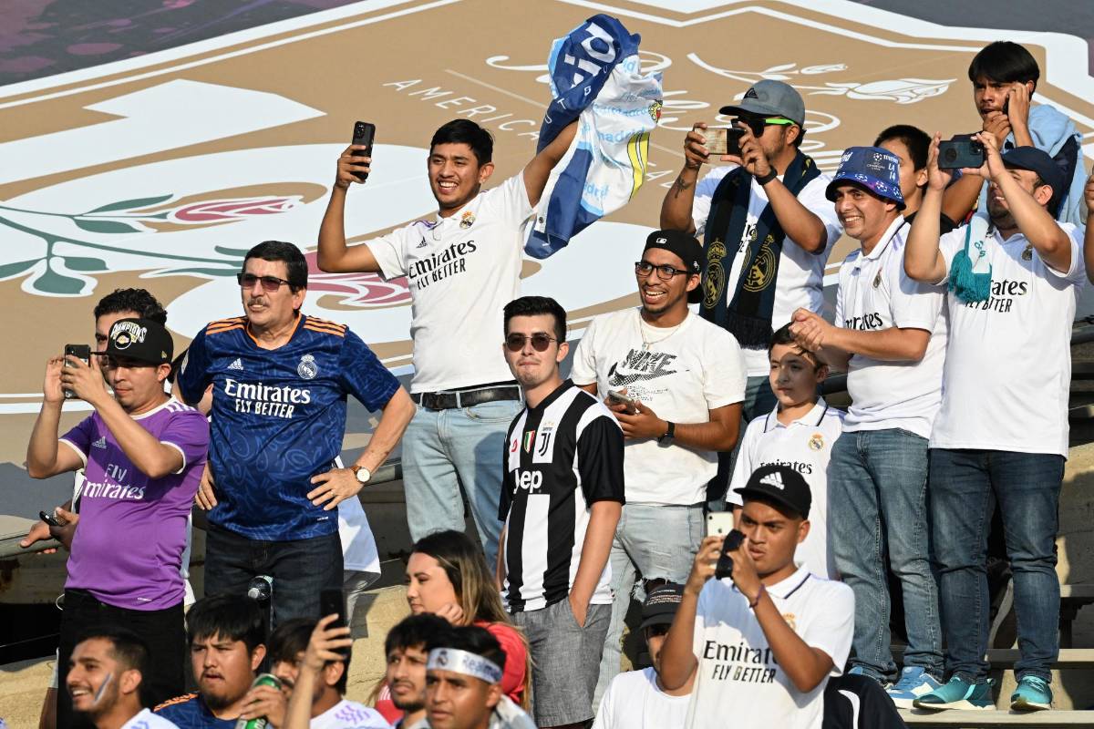 NO SE VIO POR TV: El ex Olimpia y Motagua con Pedrerol, el barcelonista viendo el Real Madrid-Juventus y el llenazo en el Rose Bowl