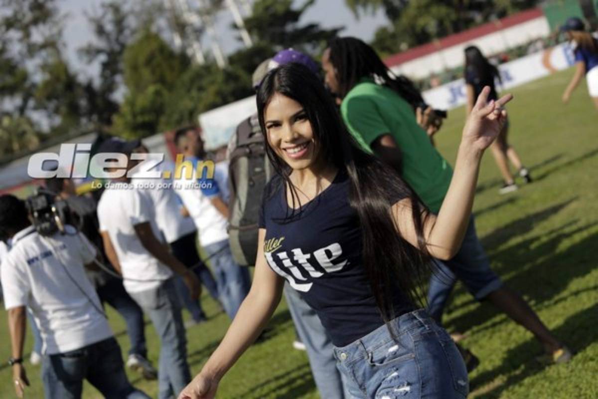 ¡Solo bellezas! El Yankel Rosenthal se viste de gala y nos muestra a sus niñas lindas