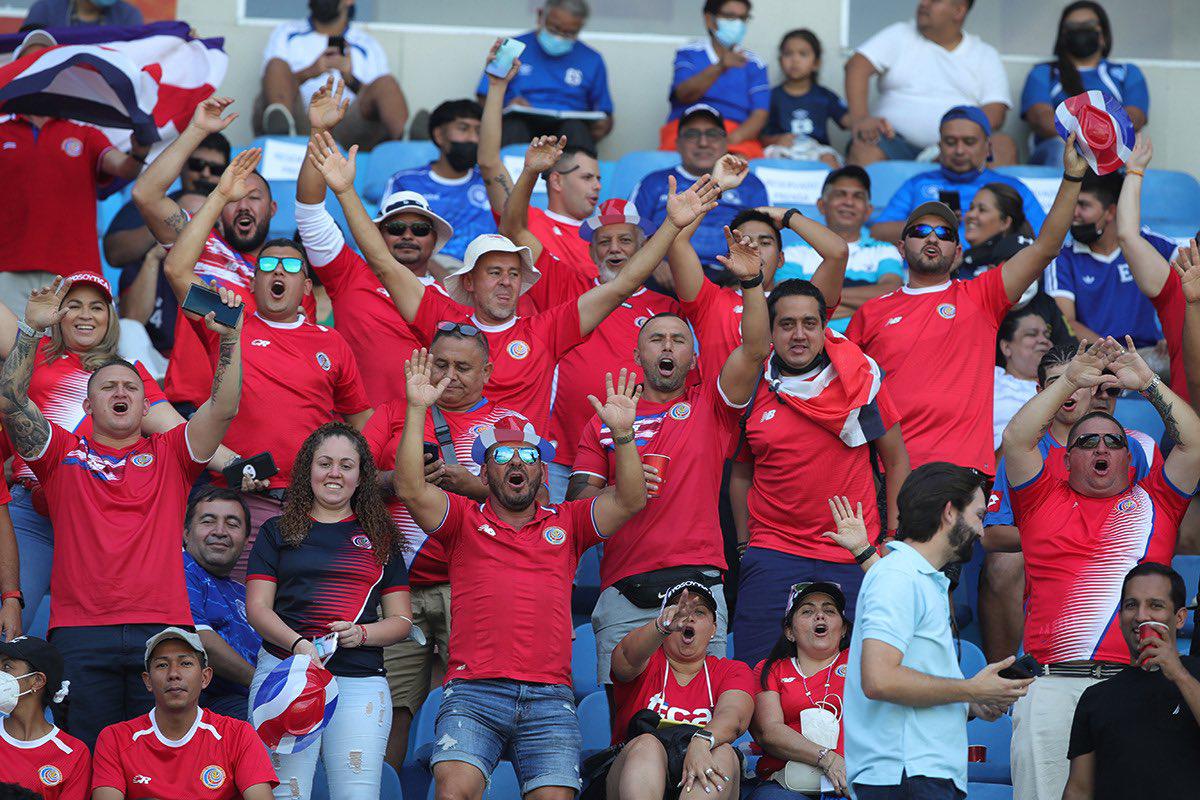 Costa Rica hace la hombrada venciendo a El Salvador y ahora se jugará la clasificación al Mundial ante Estados Unidos