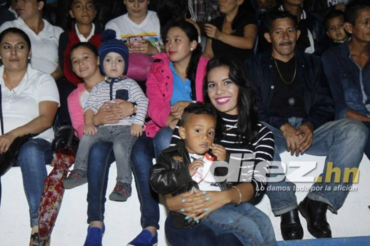 ¡Belleza, júbilo y llanto! Las imágenes curiosas de las semifinales del Ascenso