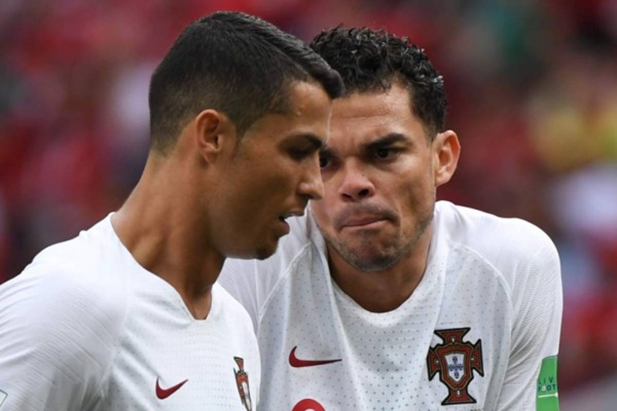 Destrozados: Las desgarradoras imágenes de marroquíes en Rusia y la felicidad de Cristiano