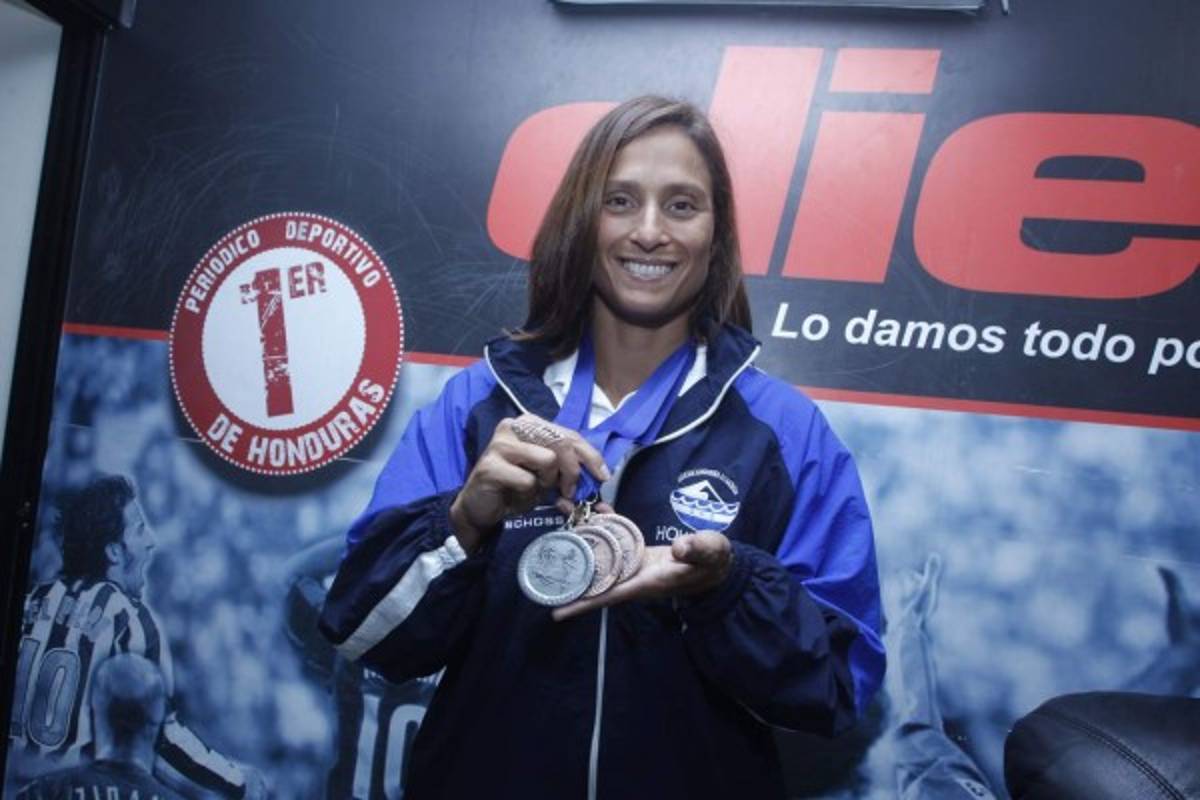 Ana Joselina Fortín, una bella sirena hondureña que vale oro