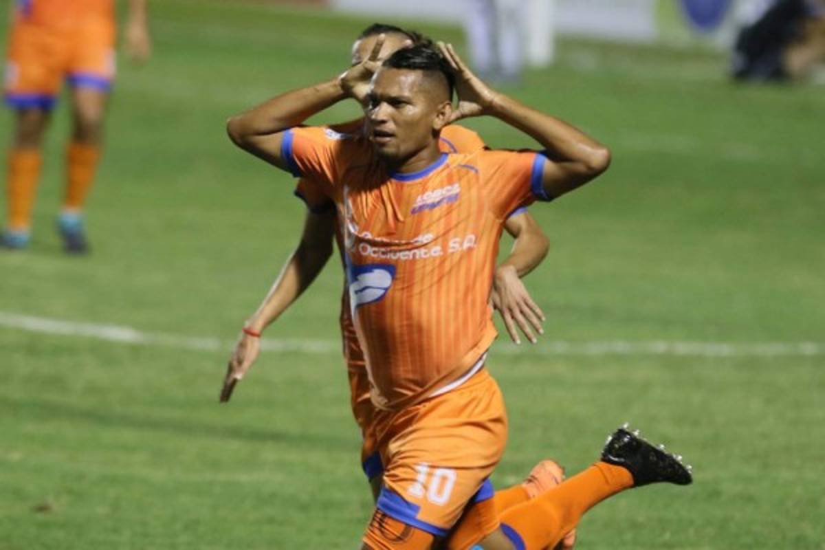 Los capitanes y subcapitanes de los 10 clubes de Liga Nacional