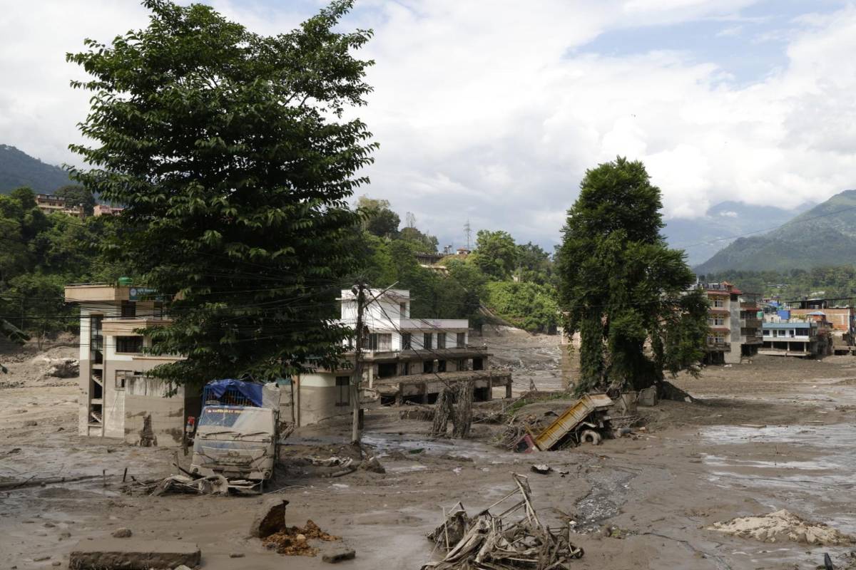 Así quedó Nepal tras terrible inundación: 55 muertos y cientos de desaparecidos