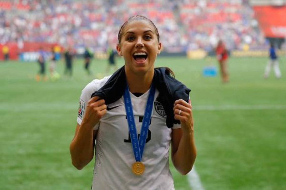 Alex Morgan celebra sus 30 años con la clasificación de Estados Unidos a la Final del Mundial Femenino