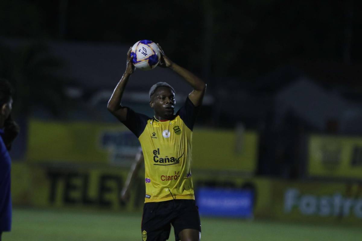 Kevin Álvarez, autocrítico tras la goleada: “Nuestra inexperiencia nos pasó factura, no hay que poner excusas”