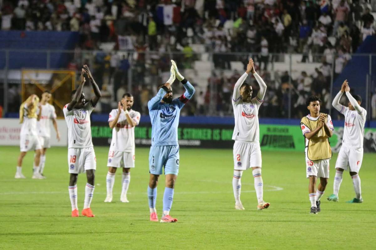 Olimpia celebra en la cara del Saprissa, jugador preocupa y mensaje de la Ultra Fiel