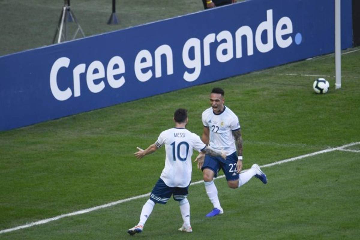 NO SE VIO EN TV: La reverencia a Messi, el sufrimiento argentino y el show de Mateo, el hijo de la 'Pulga'