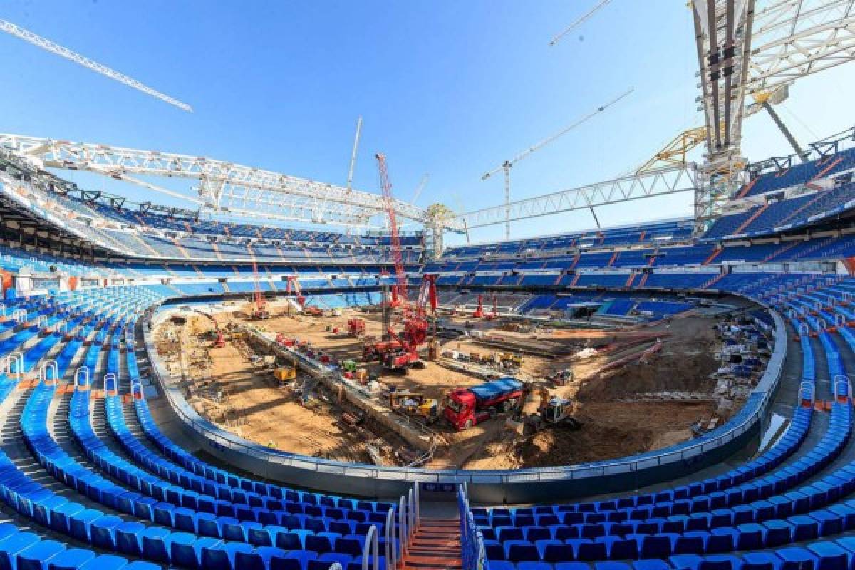 Nuevas imágenes de la transformación histórica del Bernabéu: Instalada la primera megacercha